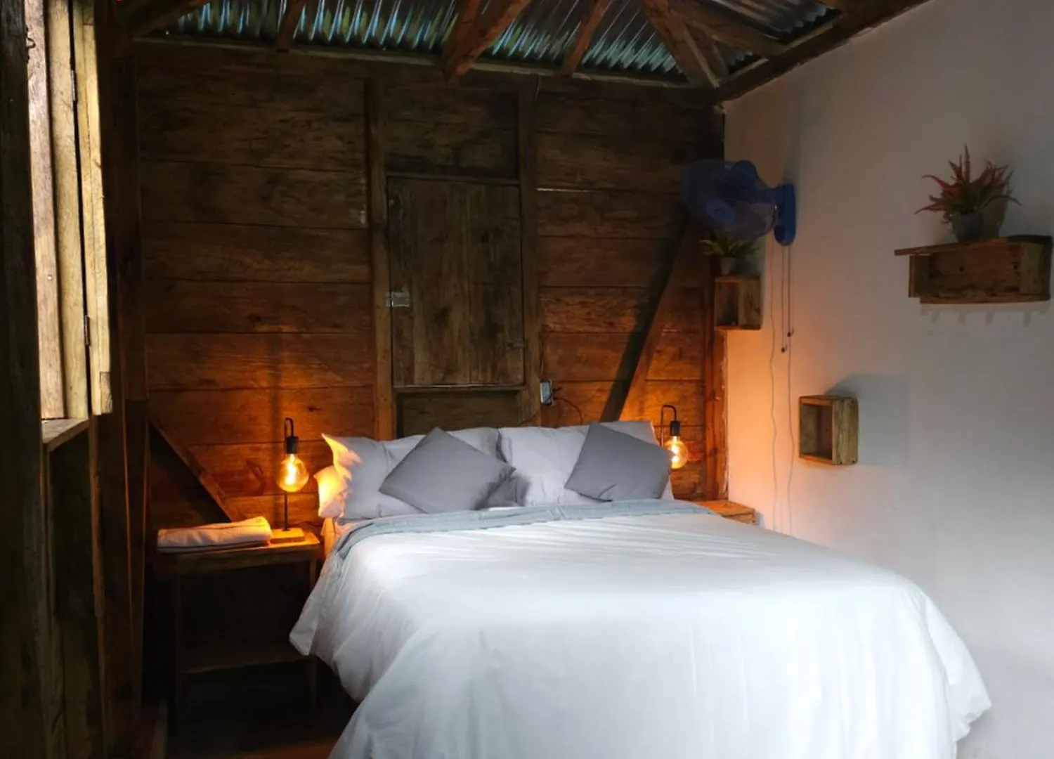 Cabanas En Las Montanas San Cristobal